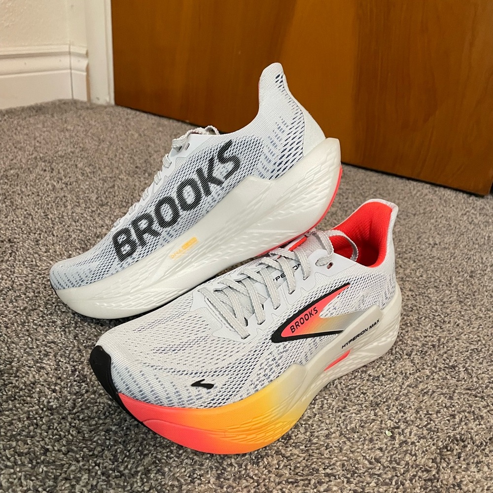 Brooks Gradient White and Red Running Shoes